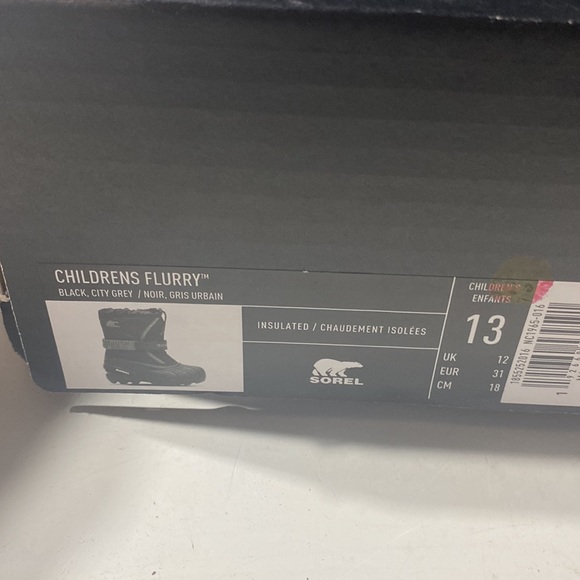 Sorel Children’s Flurry winter boots - Picture 2 of 6